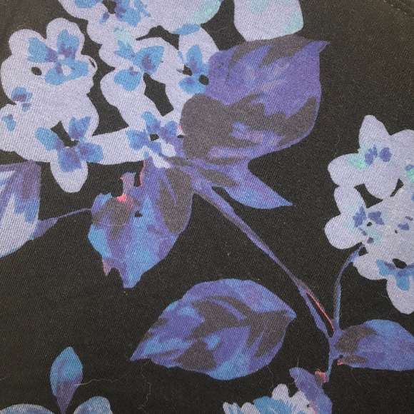 *SOLD*EUC Express Floral Peplum Tank - Picture 3 of 4